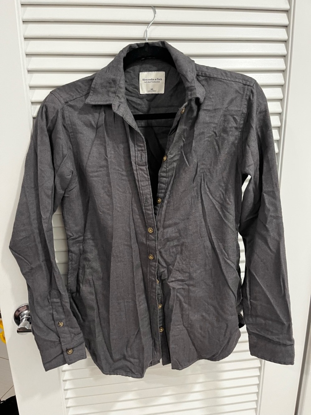 NWOT Abercrombie & Fitch Charcoal Button-Down Boyfriend Shirt